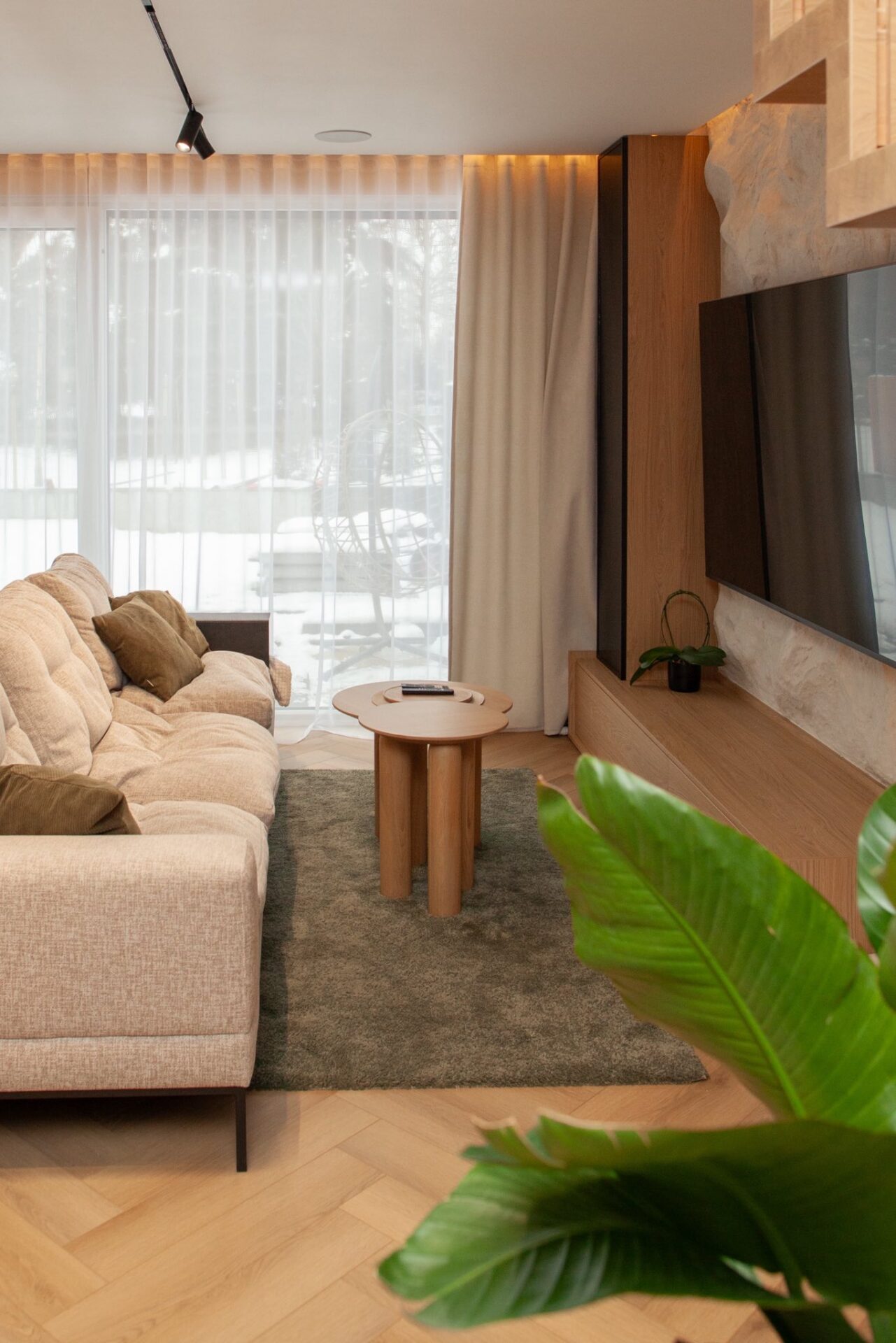 Dwupoziomowy apartament na Orlim Wzgórzu – tynk dekoracyjny, Sztuka Struktury